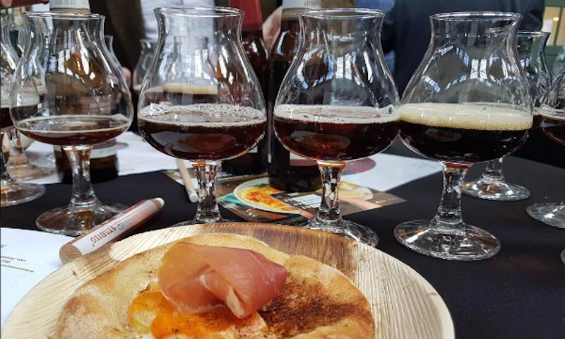 Wat is het verschil tussen de schrijfwijze bockbier en bokbier?